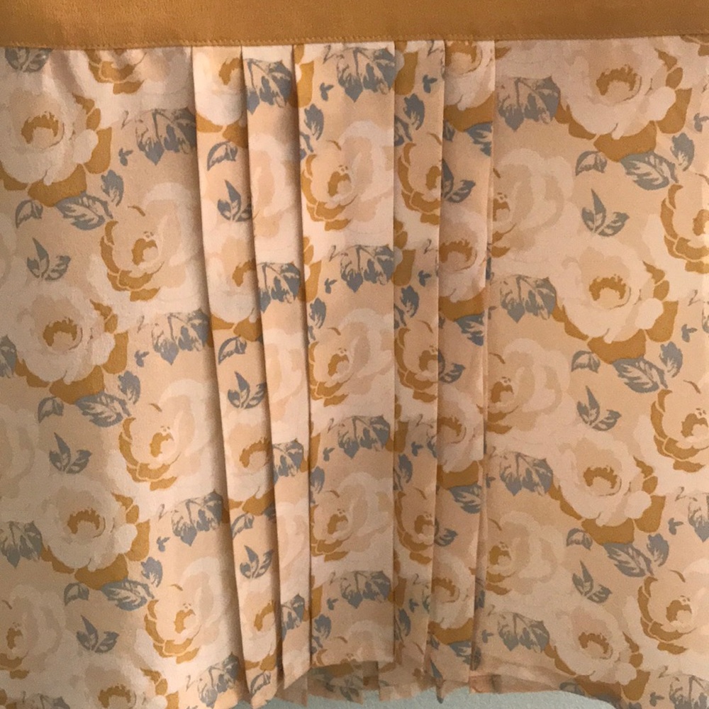 Fossil Short-sleeve Blouse Mustard Floral Print - Picture 4 of 4